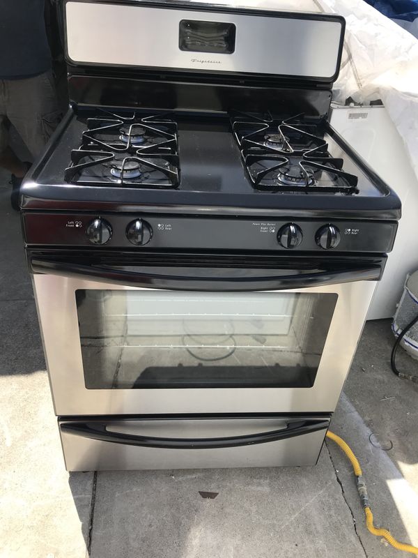 Stove Frigidaire 30 Inch Gas Front Load With 3 Months Warrant Y