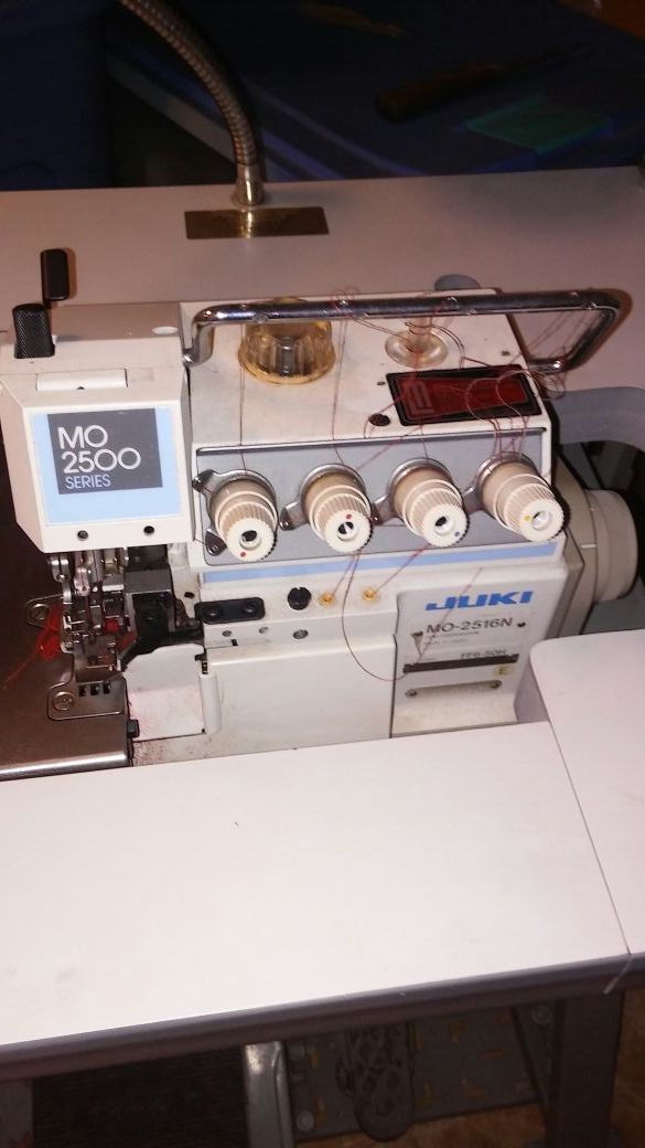 Industrial 5 Thread Sewing Machine (Tools & Machinery) in Medley, FL