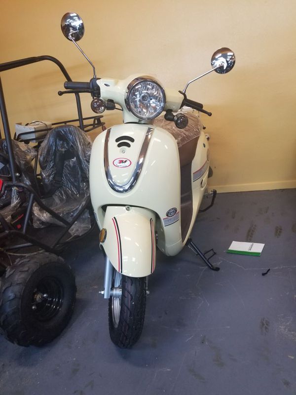 Trailmaster 49cc Street Legal Scooter Automatic On Sale Trailmaster 49cc Street Legal Scooter Automatic On Sale