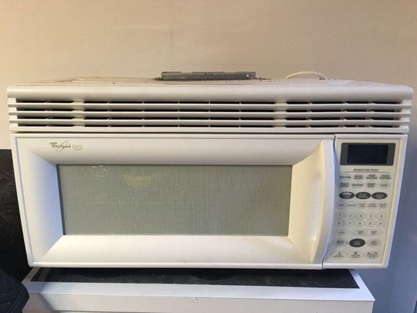 Whirlpool above oven microwave with hood vent and wall mount (Appliances) in Snohomish, WA OfferUp
