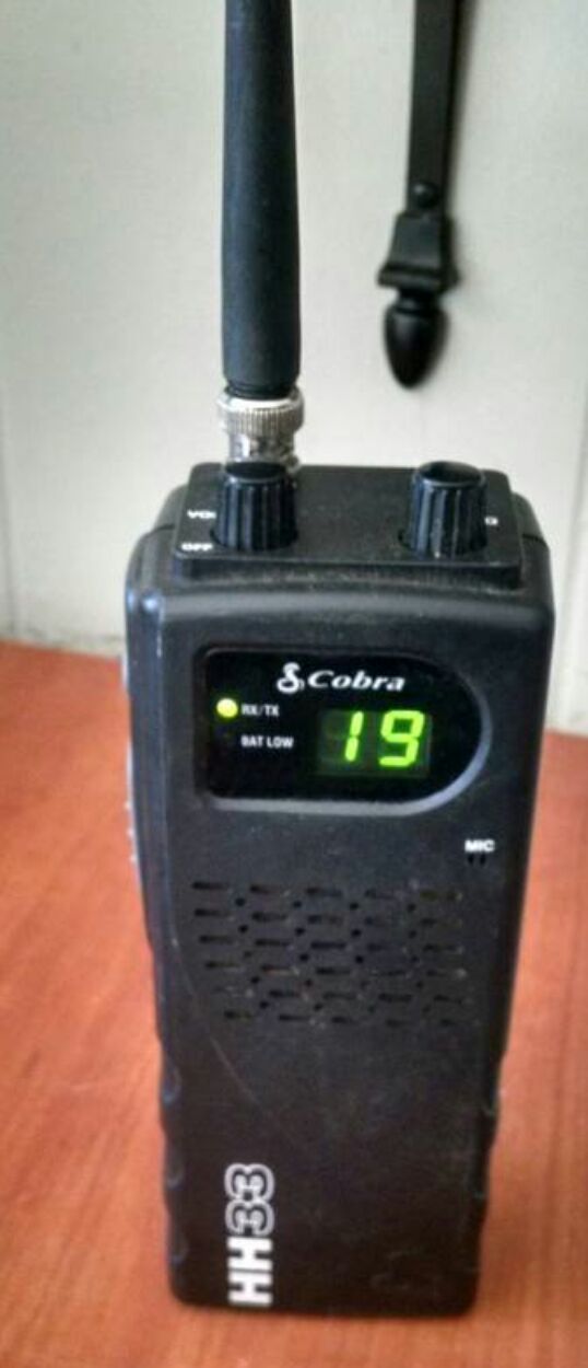 Cobra HH33 40 channel 2 way walkie talkie/cb radio (Electronics) in