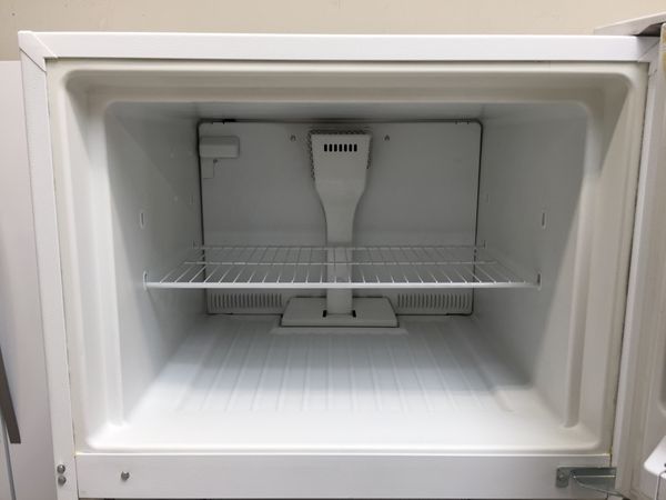 Whirlpool 30” Top Freezer Refrigerator 18 cu ft Apartment Size ... Whirlpool 30” Top Freezer Refrigerator 18 cu ft Apartment Size ...