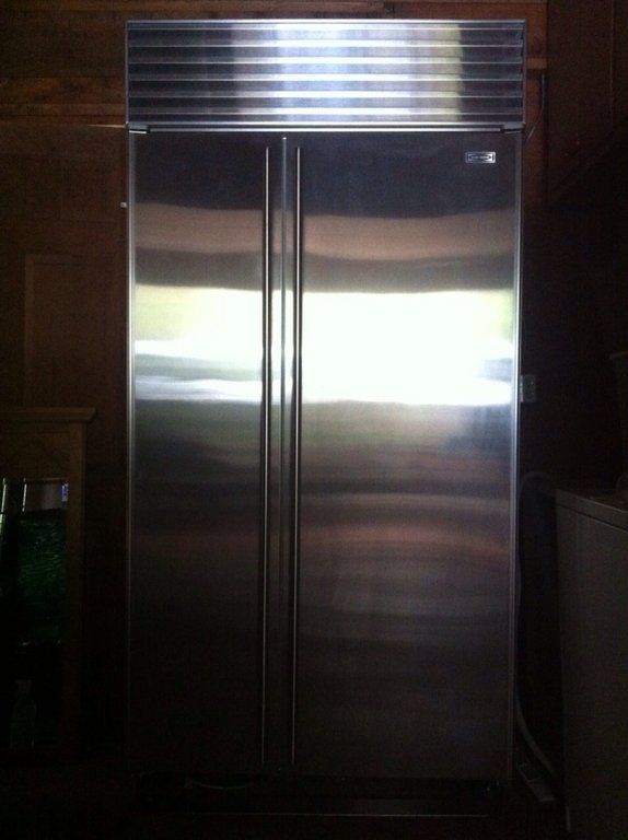 Sub Zero Built In 642/S Fridge (Household) in Clyde Hill OfferUp