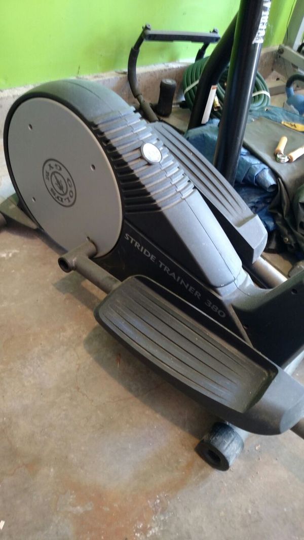 Golds Gym Stride trainer 380 elliptical (Sports & Outdoors) in Tulalip, WA