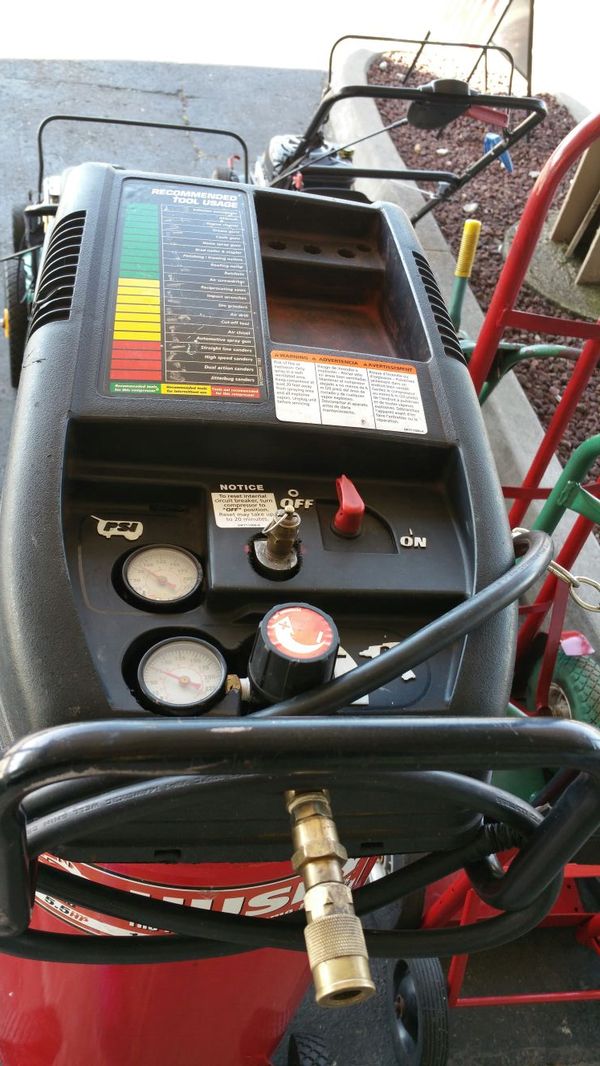 32 gallon air compressor Husky 150psi (Tools & Machinery) in Spanaway