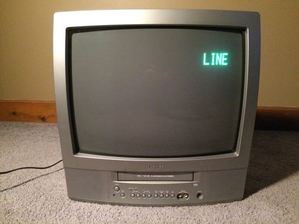 Toshiba TV/VCR combo 19" Color TV (TVs) in Chicago, IL - OfferUp
