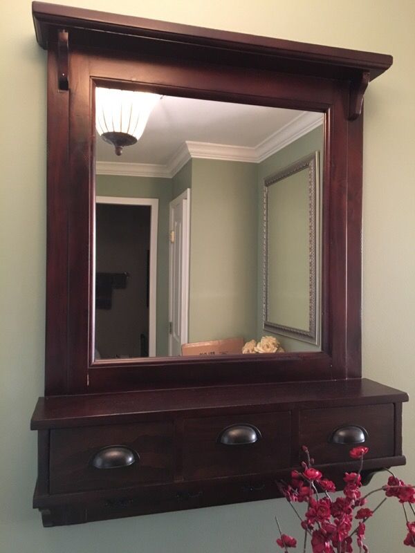 Pottery Barn Classic Entryway Organizer (Furniture) in Chicago, IL