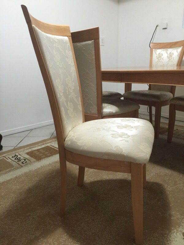 Dinning table Furniture in Chicago IL OfferUp