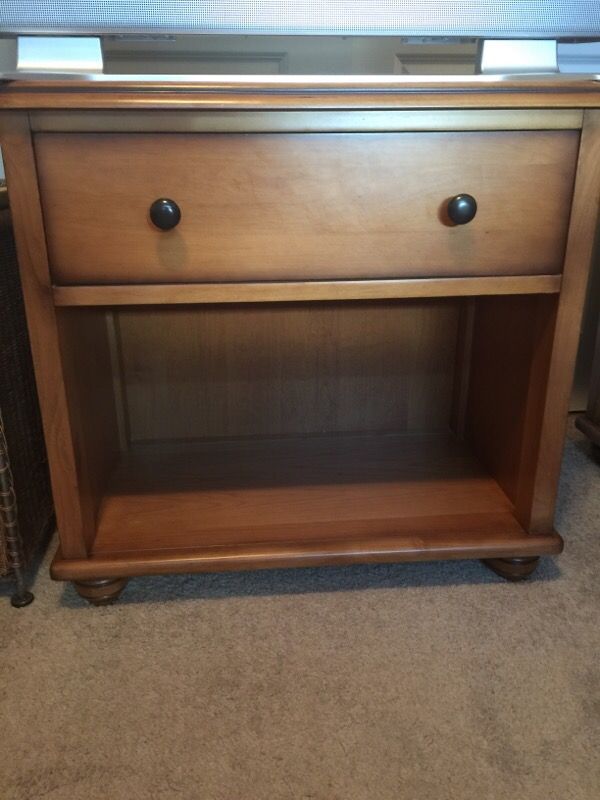 Pottery barn night stands (Furniture) in Auburn, WA OfferUp