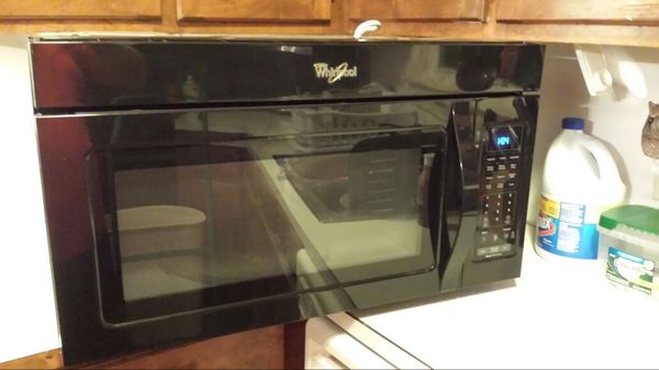 Whirlpool under cabinet /over stove microwave (Appliances ...