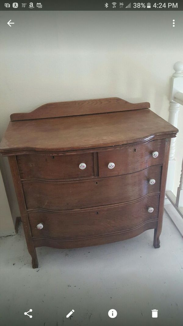 Antique dresser Furniture in Arlington WA OfferUp