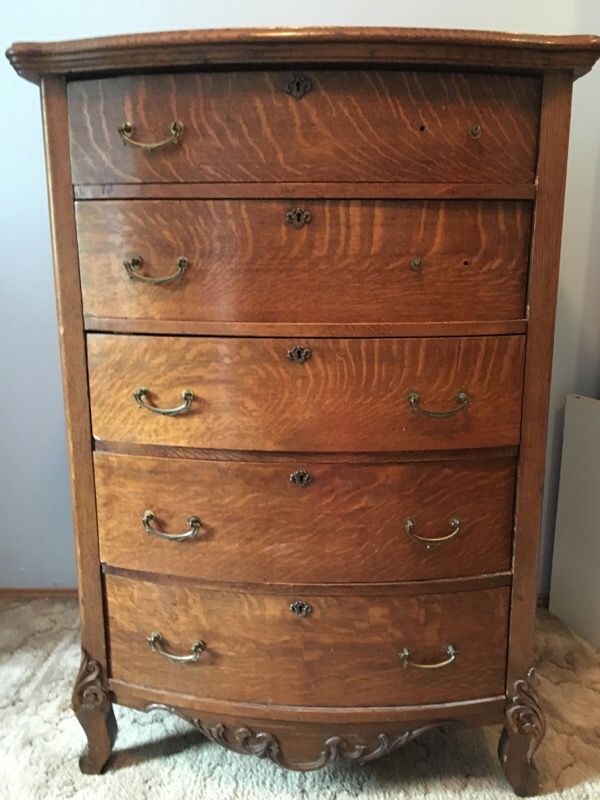 Antique Golden Oak High Boy Dresser (Furniture) in Renton, WA