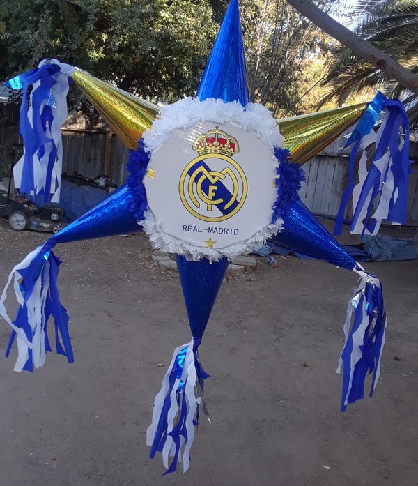 Real madrid piñatas son grandes fuertes y bonitas ...