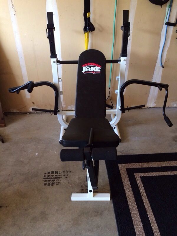 Body by Jake weight bench and leg press (Sports & Outdoors) in Puyallup, WA