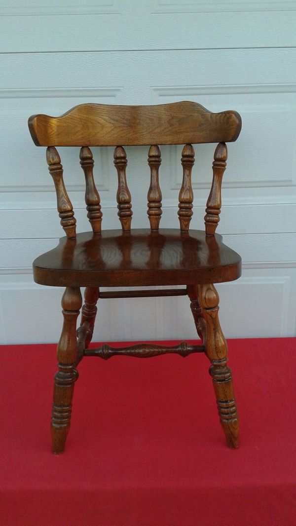 VINTAGE AMERICAN DREW SPINDLE WINDSOR CHAIR VINTAGE AMERICAN DREW SPINDLE WINDSOR CHAIR