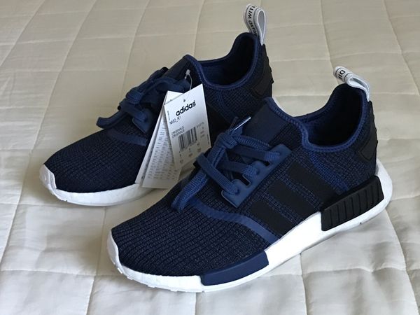 navy blue adidas nmd