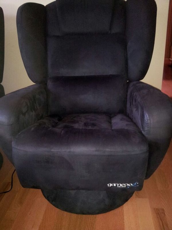 Gamepod 1.5 surround sound chair (Furniture) in Ingleside, IL