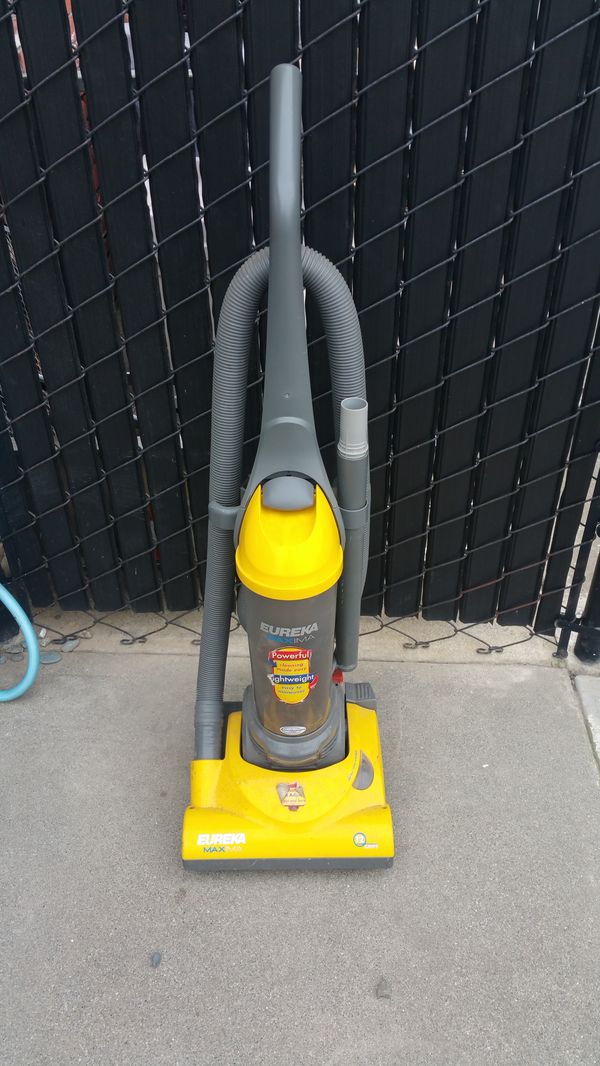 Vacuum eureka maxima (Household) in Hayward, CA - OfferUp