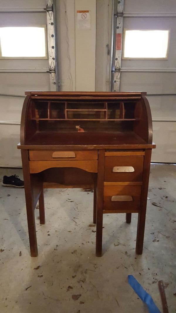 Vintage child roll top desk (Furniture) in Acworth, GA OfferUp