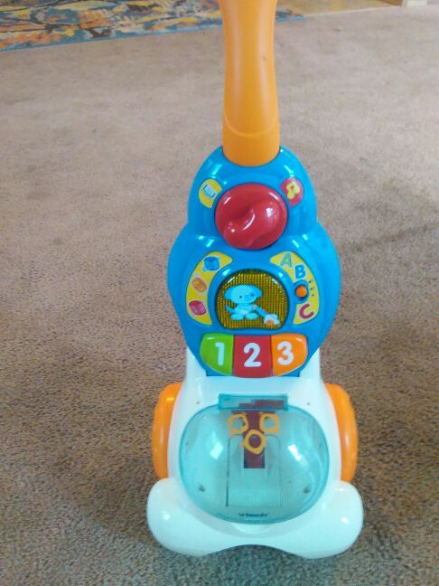 VTech little vacuum (Games & Toys) in Tulalip, WA - OfferUp