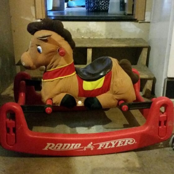 radio flyer bouncing horse