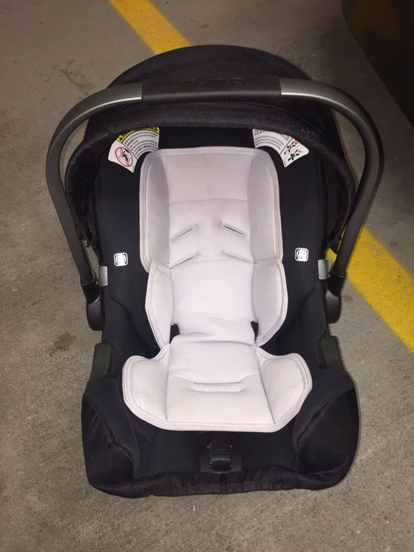 Nuna Pipa car seat with base and infant insert (Baby & Kids) in ... Nuna Pipa car seat with base and infant insert (Baby & Kids) in ...